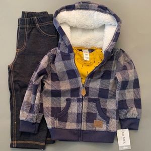 Carter’s Baby Boy 3-pc Plaid and arrows set - 18mo